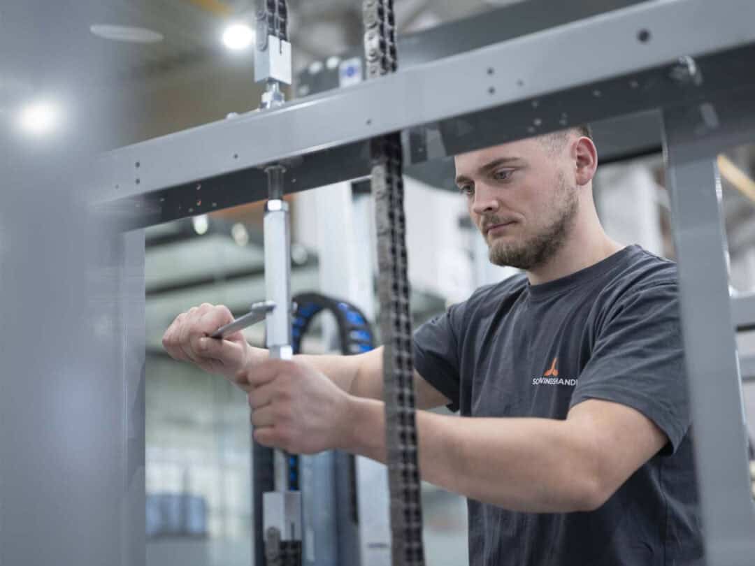 Mit Wartung, Prüfungen und fachkundigem Vor-Ort-Service sorgt unser Power Team für zuverlässige Anlagen und minimale Stillstände.