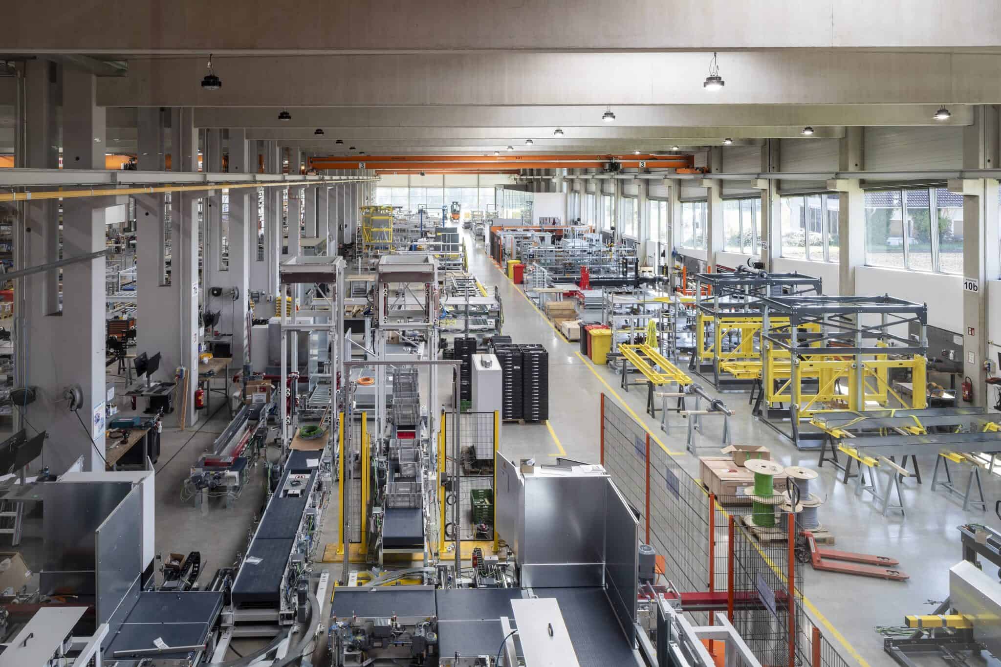 Your power team for customized intralogistics solutions