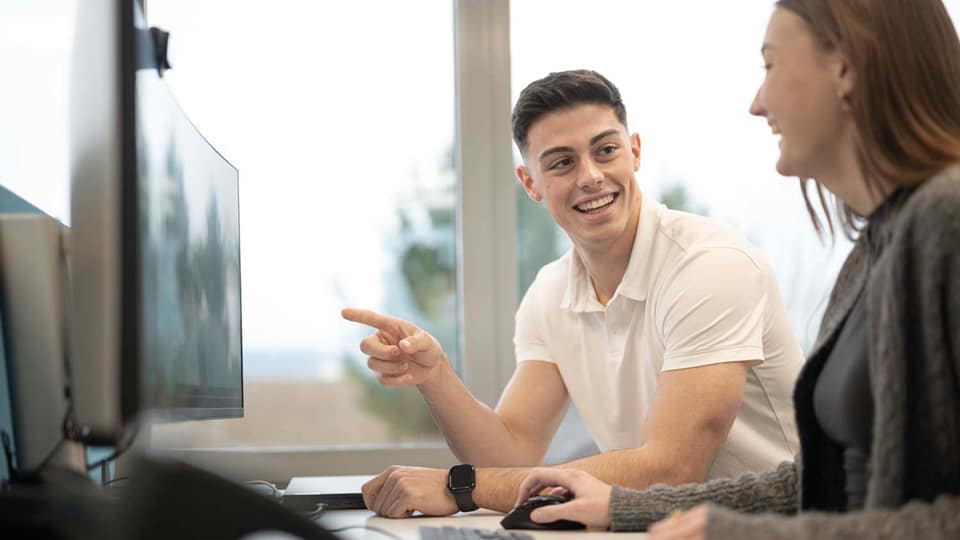 Schreibe deine Bachelor-, Master- oder Diplomarbeit in Kooperation mit Schwingshandl und nutze sie als idealen Start für deine Karriere.